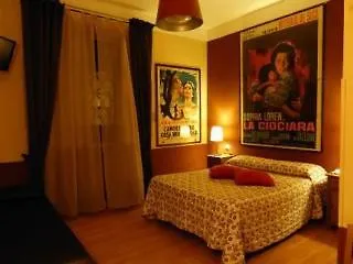 Konukevi Angolo Di 4*